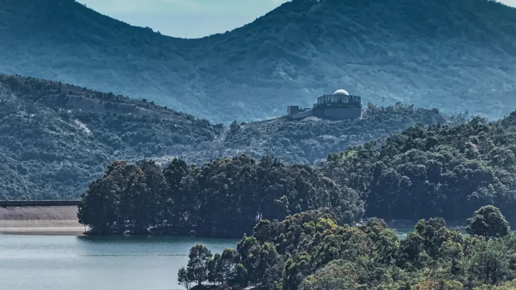 Uburyo bw'umwuga bwo kugera ku masosiyete yo muri Slovakia kuri TikTok no gushyiraho styling challenges; inama z'ibanze, aho ushaka abafatanyabikorwa, n'ibyo uzakora mbere yo kohereza ubutumwa.