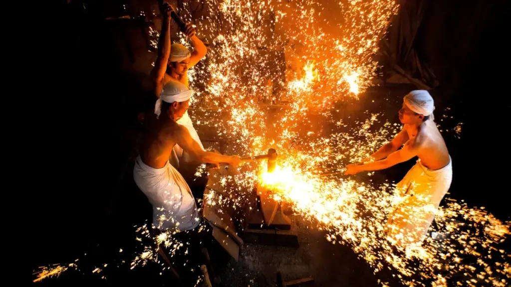 Inama z'amabanga z'umwuga ku gushaka no gukorana igihe kirekire n'abanyamakuru bo muri Nepal bakora kuri Hulu, zishingiye ku myitwarire ya TikTok n'uburyo abarebye ibirori by'imyidagaduro bitera.