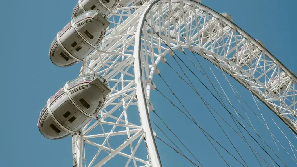 Uburyo bw'imvanganzo ku bakora video mu Rwanda bashaka gukorana na Malta brands kuri YouTube ku makontraka yo gusuzuma amahoteli — intambwe ku yindi, templates, n'uburyo bwo kwiyubakira trust.