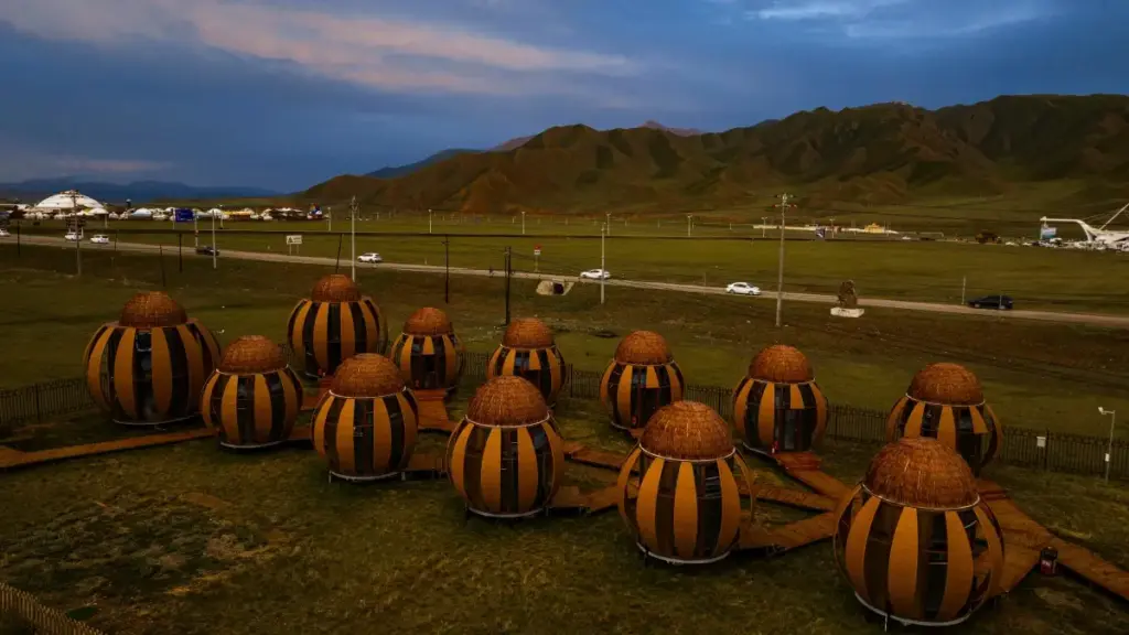 Menya uko wagera ku brands za Misiri kuri Apple Music, ugategura pitch ikora, ukareba icyo bashaka, n’uko wahuza playlist, guides, na collab itanga agaciro.